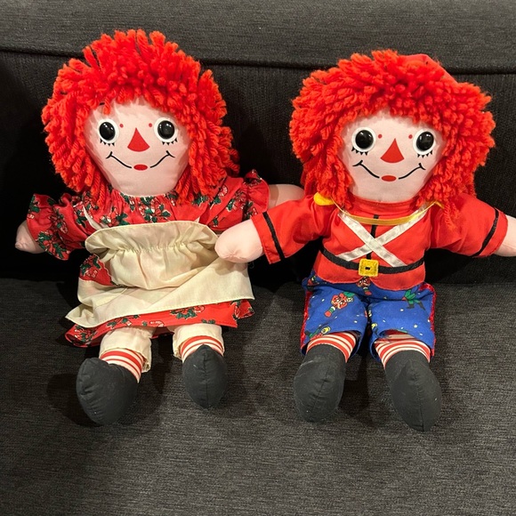 Hasbro Raggedy Ann and Andy collectors edition 12” long. Holiday season edition - Picture 2 of 12